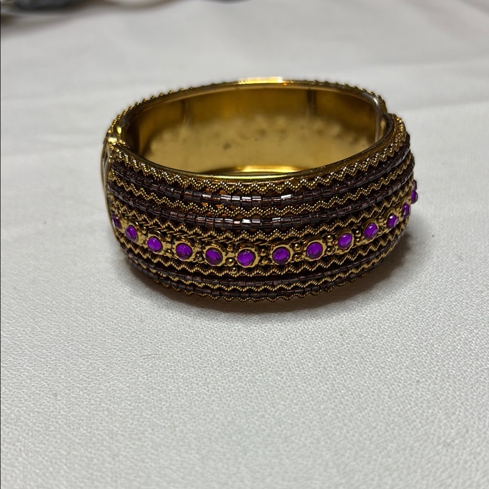 Elegant Gold tone and Purple Women's clamp Bracelet